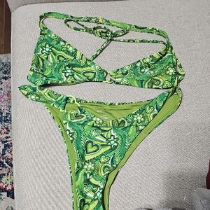 Blackbough Lime and Patterned Bikini XL With FASHION NOVA COVERUP PANTS M